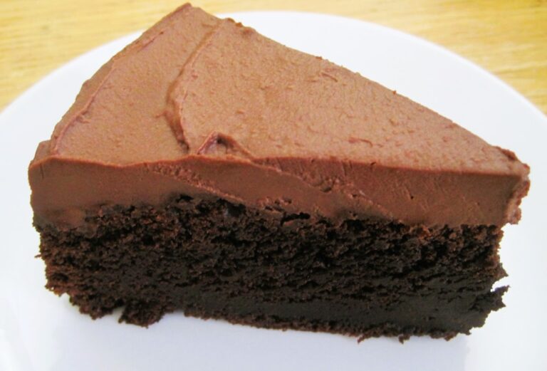 Uma Fatia De Bolo De Chocolate Com Glace _x9FbAIeRhU